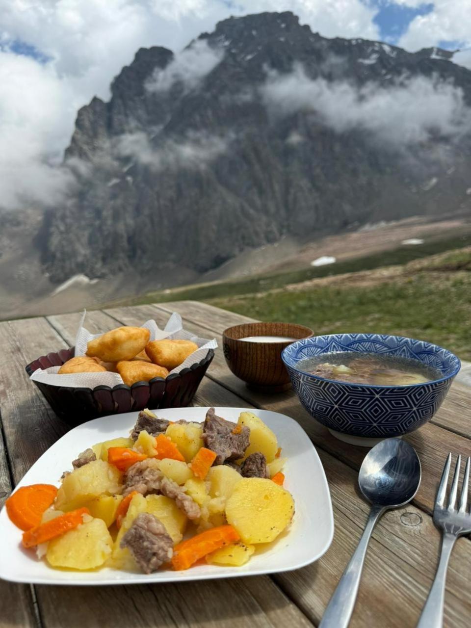 Yurta Base Camp, Shymbulak Mountain *